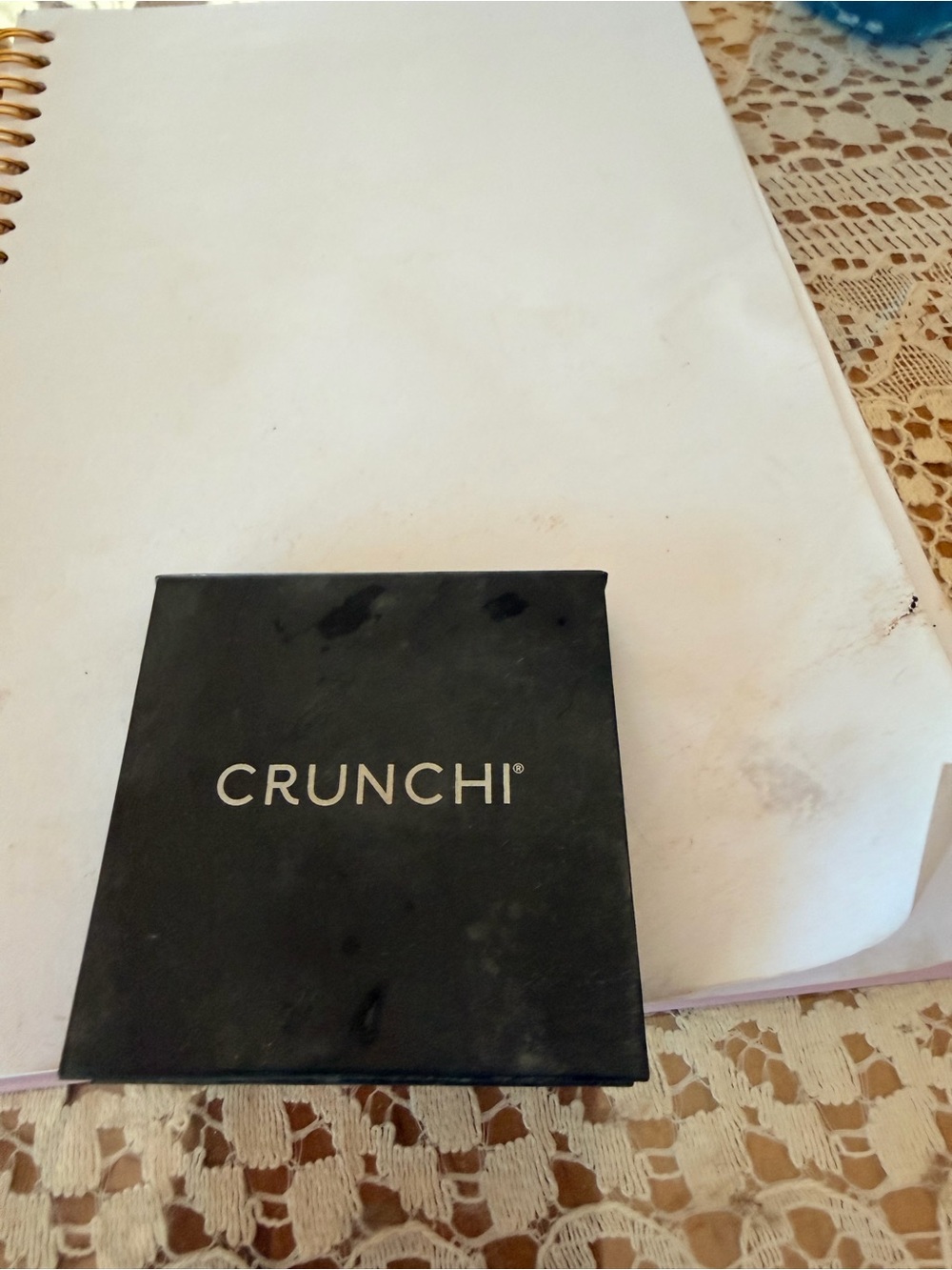 CRUNCHI Black Compact Case